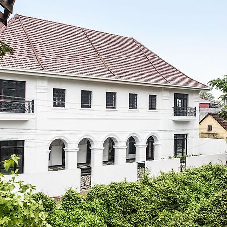 Hotel Alpha Old Court House Kochi Exterior foto